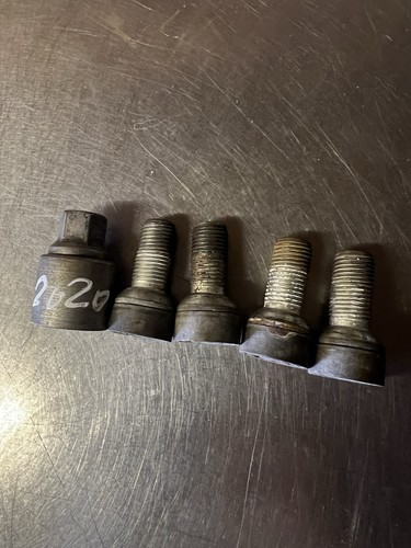 2020 wheel nuts and key - a3,