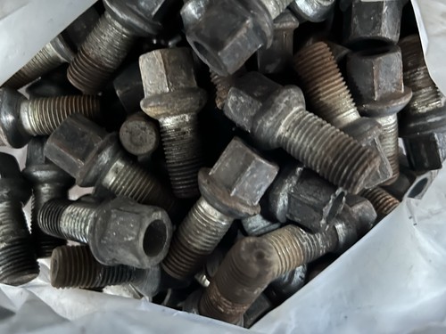 Vag audi 17mm wheel - a3, bolts