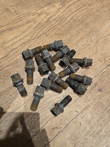 Audi wheel bolts 17mm - audi, 8p